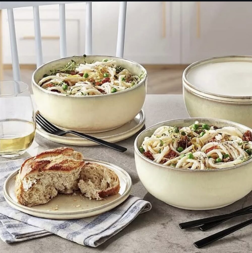 8 Piece Oversized Bowl and Appitizer Stoneware set - Image 4