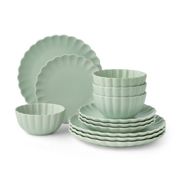 Member's Mark 12 Piece Scallop Dinnerware Set